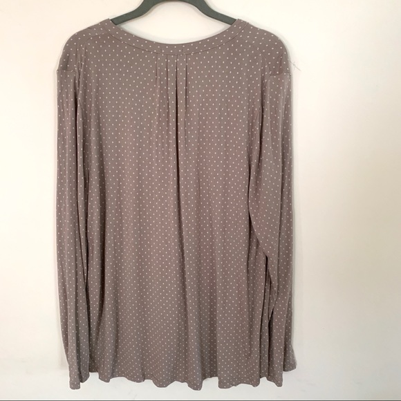 ** Sold ** Old navy long sleeve shirt - Picture 3 of 3
